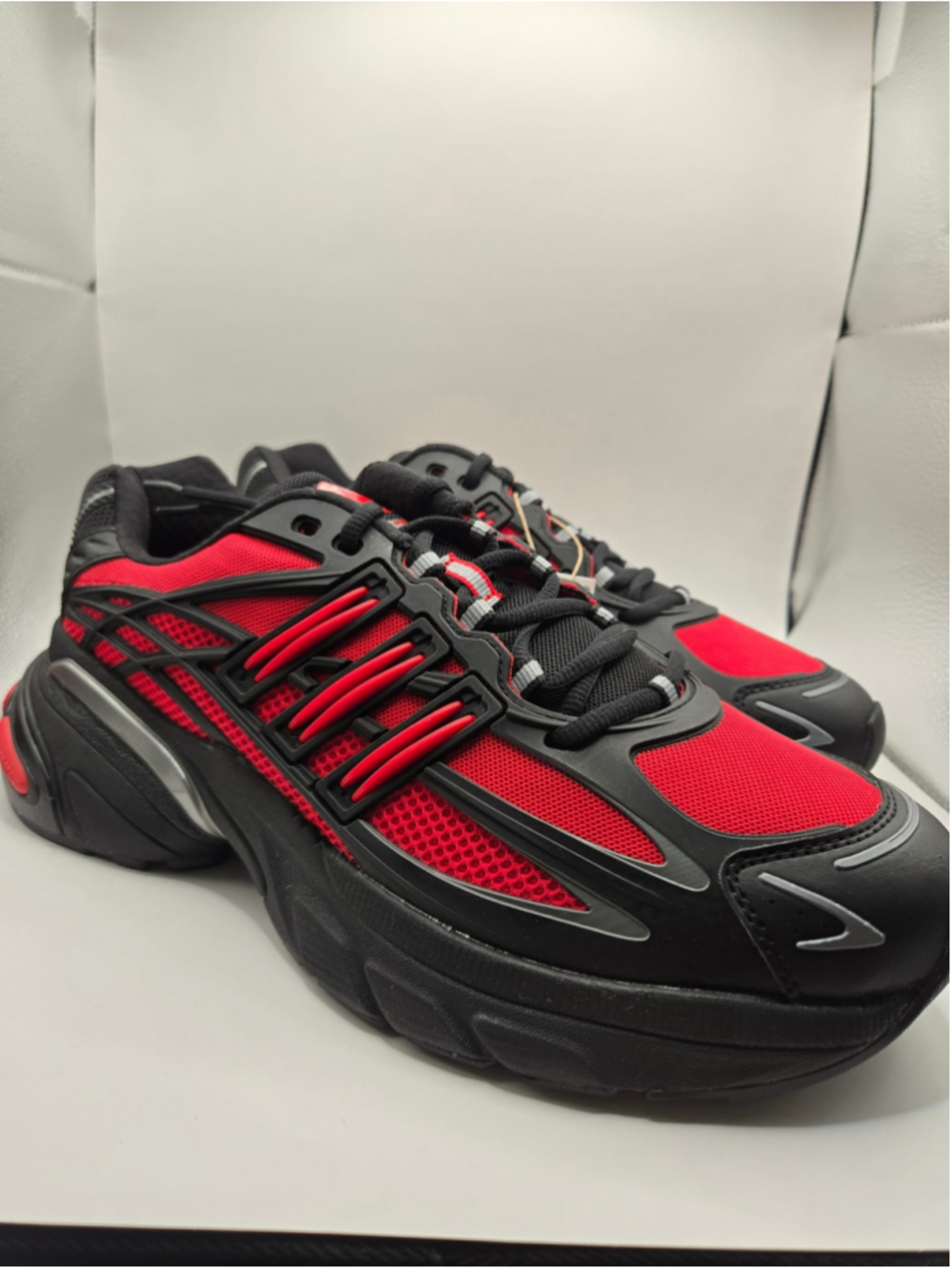 Men's Adidas Adistar XLG 2.0 Sneakers Black and Red Size 10.5